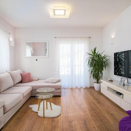 Apartment Toma Podstrana Exterior photo