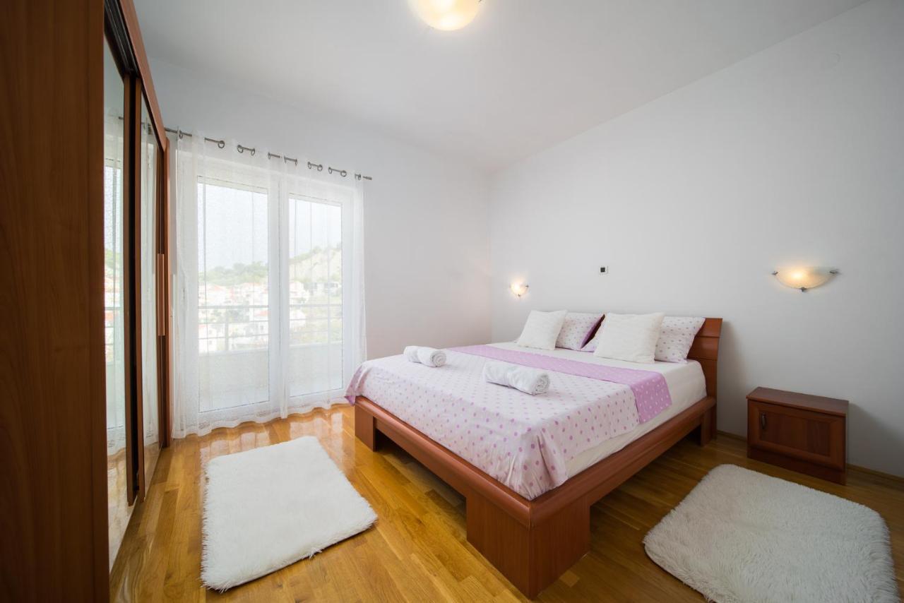 Apartment Toma Podstrana Exterior photo